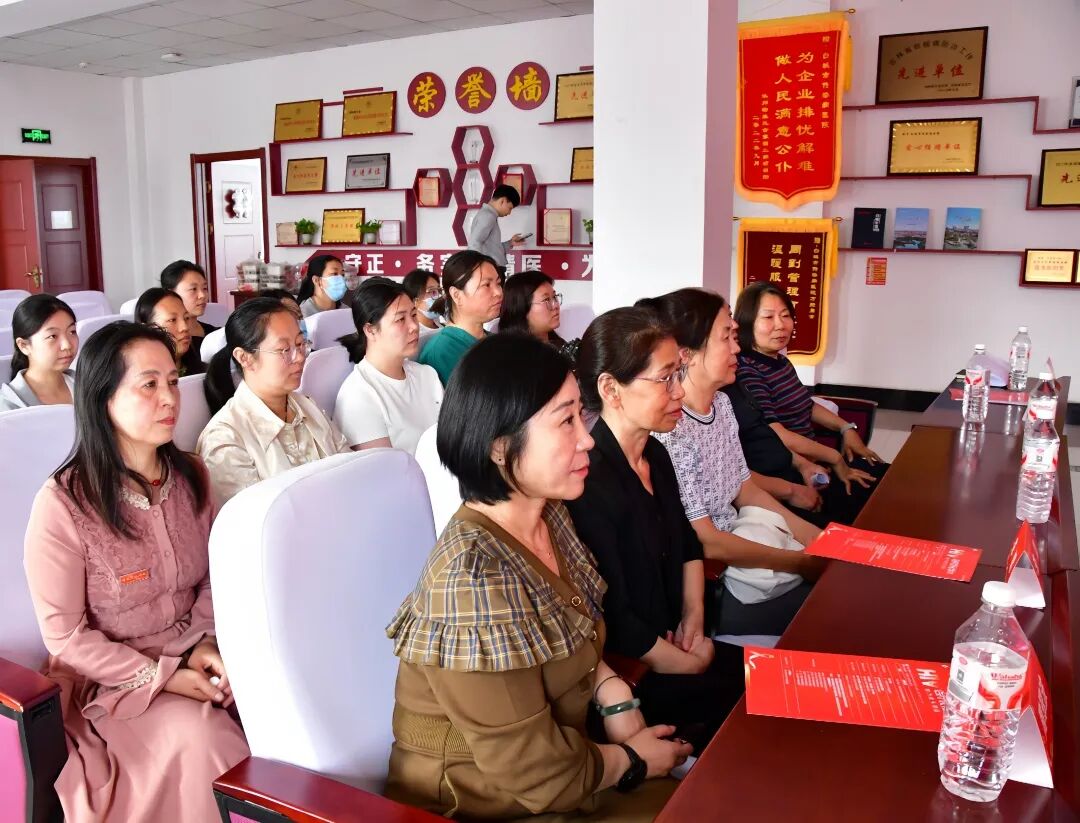 DSC_1958.JPG DSC_1958.JPG